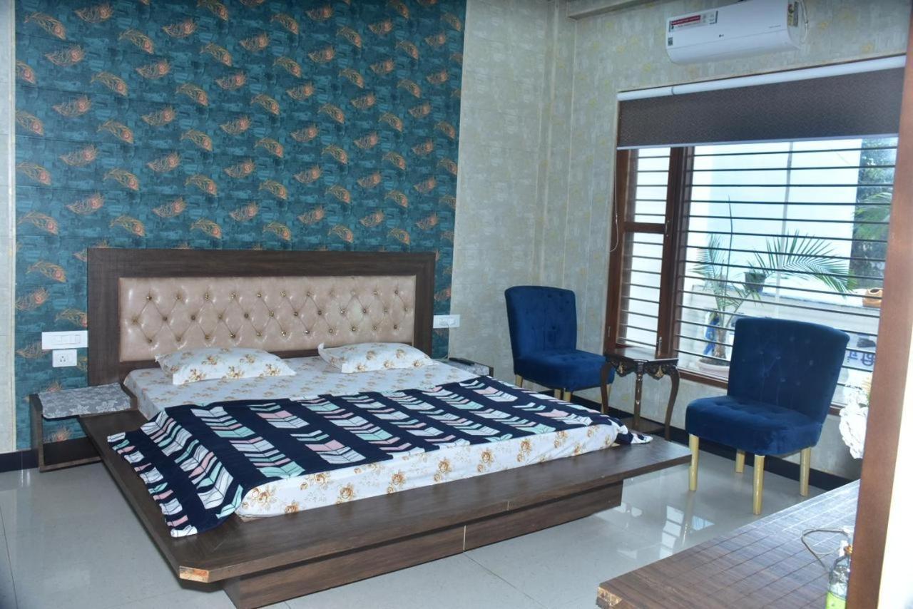 Shreshth Home Stay - Best Family Accommodation - 3Km From Har Ki Pauri, Haridwar, Uttarakhand المظهر الخارجي الصورة