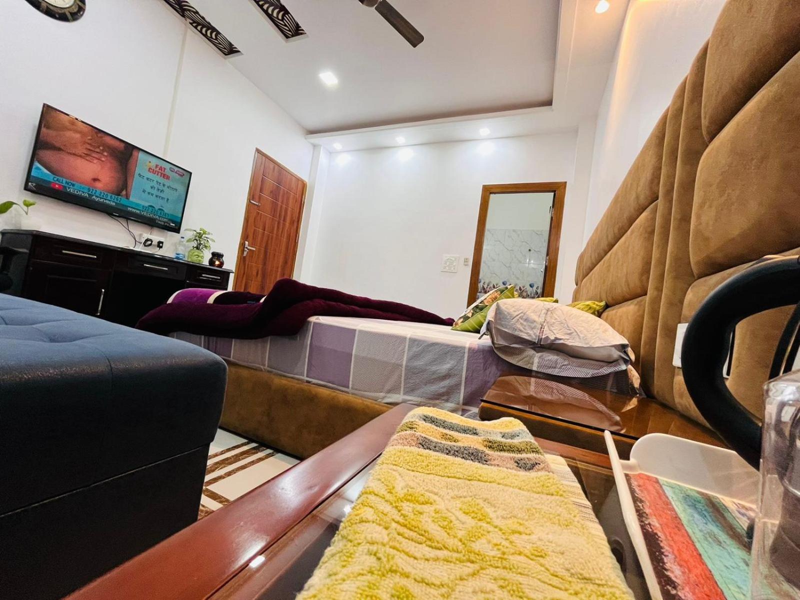 Shreshth Home Stay - Best Family Accommodation - 3Km From Har Ki Pauri, Haridwar, Uttarakhand المظهر الخارجي الصورة