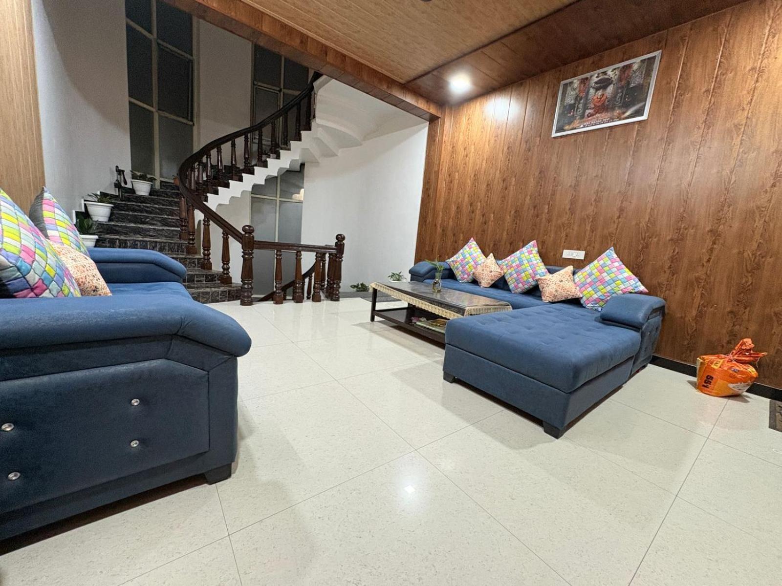 Shreshth Home Stay - Best Family Accommodation - 3Km From Har Ki Pauri, Haridwar, Uttarakhand المظهر الخارجي الصورة